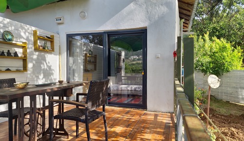 Habitación económica, vistas al jardín