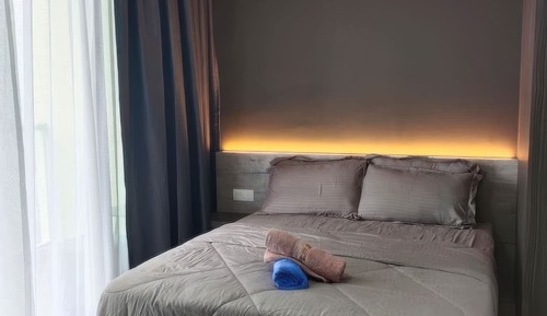 Estudio superior, 1 cama de matrimonio, balcón, vistas a la ciudad