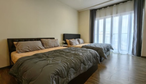Apartamento superior, 1 cama de matrimonio, balcón, vistas a la ciudad
