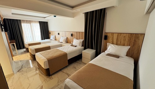 Habitación cuádruple Confort