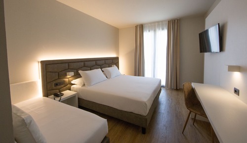 Suite junior, 1 cama de matrimonio grande, patio