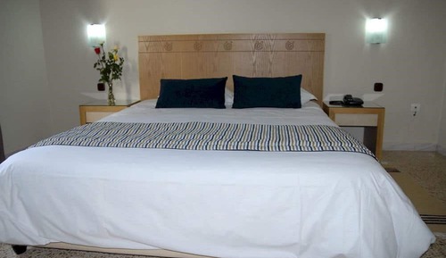 Habitación con 1 cama doble o 2 individuales