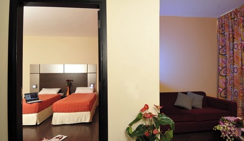 Family Suite, 2 Bedrooms, City View