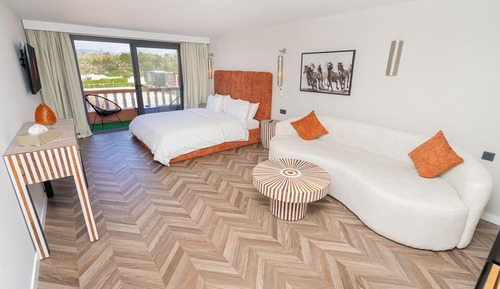 Suite Confort, Servicio de limpieza, vistas al complejo turístico