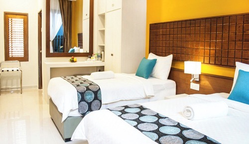Habitación Deluxe con 2 camas individuales, balcón
