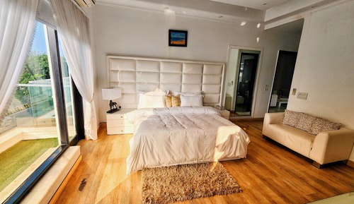 Royal Room, Balcony, City View