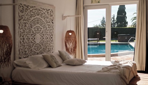 Habitación Deluxe doble, vistas a la piscina