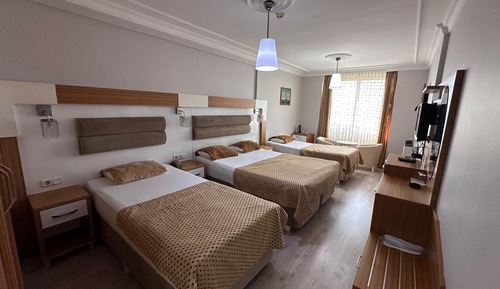 Habitación cuádruple económica