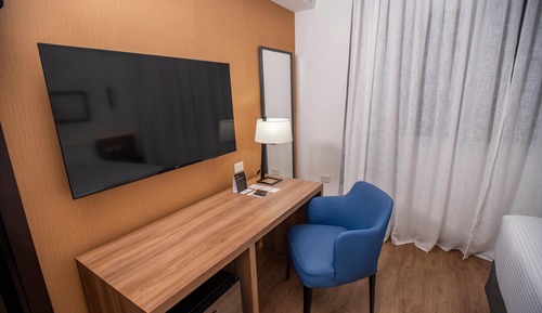 Habitación superior, 1 cama de matrimonio grande, no fumadores