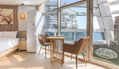 Terrace Half Ocean Room