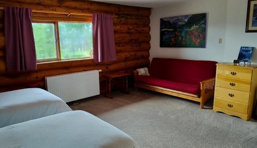 Habitación estándar con 2 camas individuales, vistas a la montaña