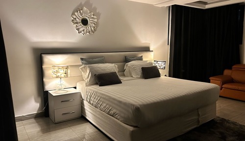 Suite Deluxe, balcón, vistas parciales al mar