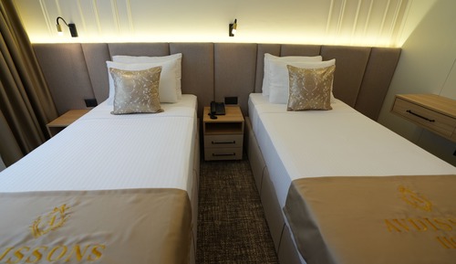 Habitación estándar con 1 cama doble o 2 individuales
