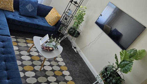 Apartamento, 2 habitaciones, balcón, vistas a la ciudad