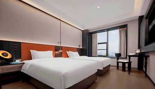Comfort Twin Room, City View