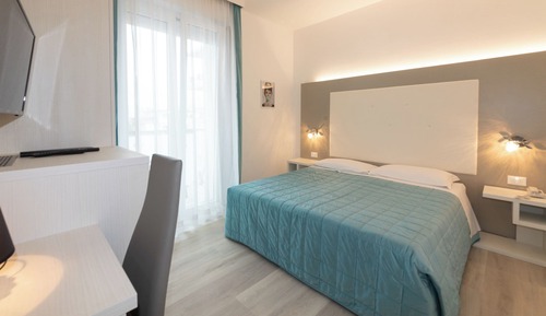 Habitación Confort, balcón