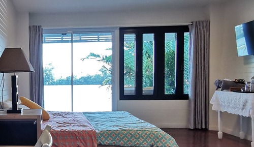 Standard Suite, River View