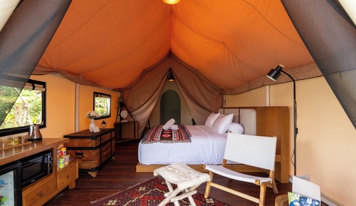 Deluxe Suite, Lake View