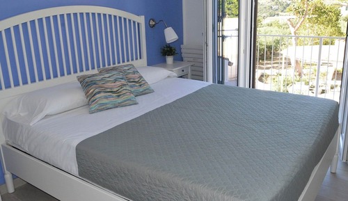Habitación cuádruple Deluxe, balcón, vistas al mar