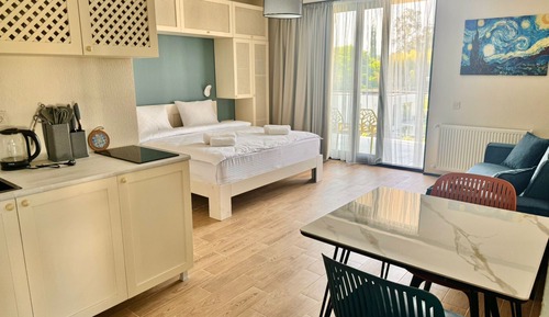 Apartamento económico, vistas parciales al mar