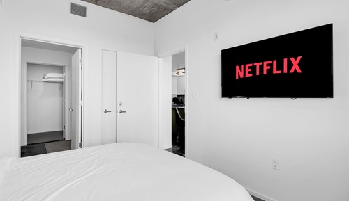 Apartamento, 2 habitaciones, balcón, vistas a la ciudad