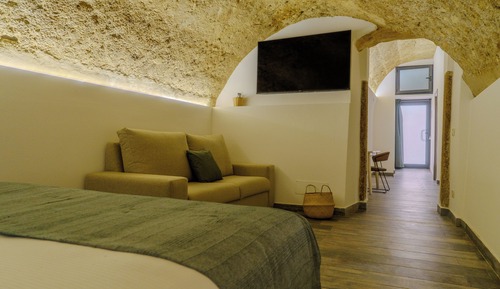Deluxe Condo