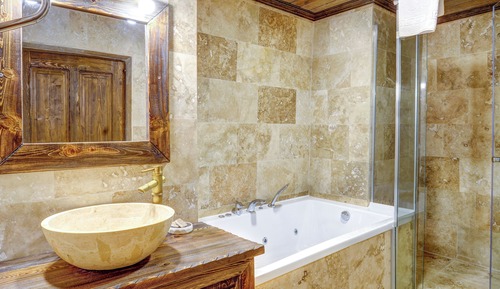 Deluxe Stone Room with Jacuzzi