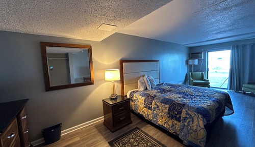 Oceanfront Suite - King