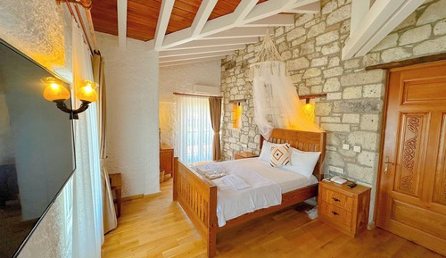 Habitación tradicional, vistas al jardín