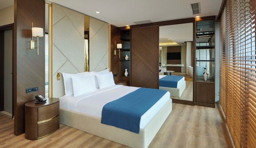Ciragan Suite, Bosphorus View