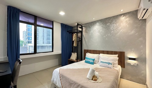 Habitación Deluxe doble, 1 cama de matrimonio, no fumadores, vistas a la ciudad