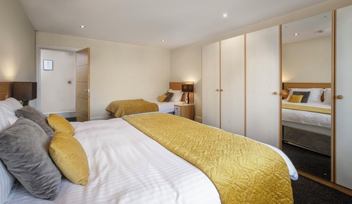 03 Duchess Suite 5-Star, 2 Bedrooms, Sea View, Beachfront (plus 1 free baby)