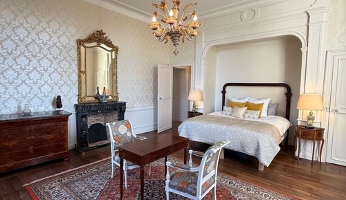 Habitación de lujo, 1 cama de matrimonio grande, vistas al jardín