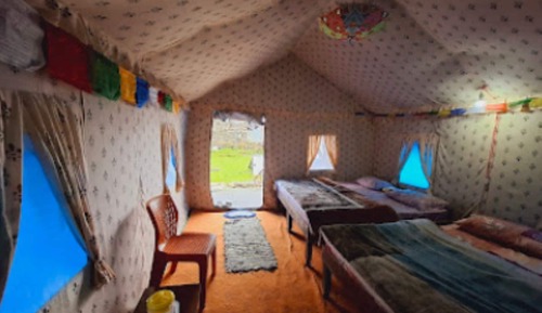 Habitación cuádruple, vistas a la montaña