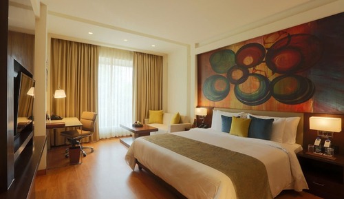 Suite presidencial, balcón, vistas a la ciudad