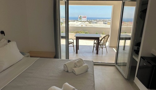 Habitación Confort doble, balcón, vistas al mar