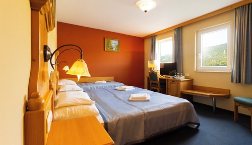 Habitación triple familiar, vistas al río