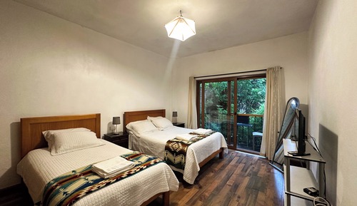 Apartamento clásico, vistas al río