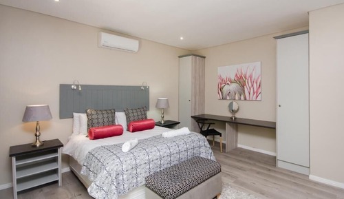 Habitación clásica doble, 1 cama doble, baño privado, vistas a la montaña