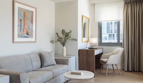 Port Suite