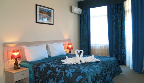 Apartamento, 2 habitaciones, balcón
