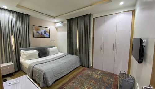Apartamento familiar, balcón, vistas a la ciudad