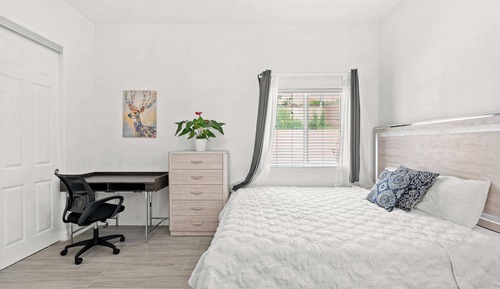 Casa, 1 cama de matrimonio grande, patio, vistas al jardín (258 Walnut)