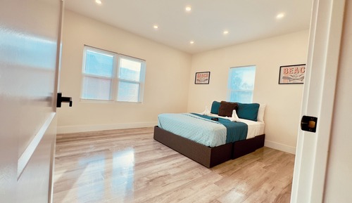 Apartamento, balcón, vistas parciales al mar