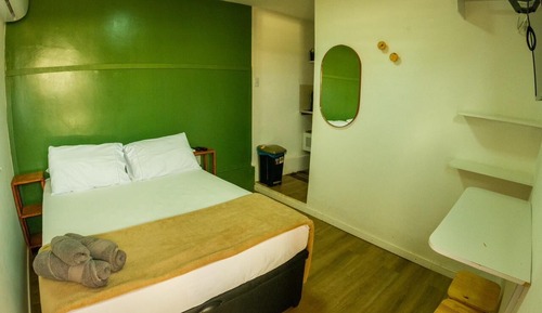 Apartamento clásico, balcón