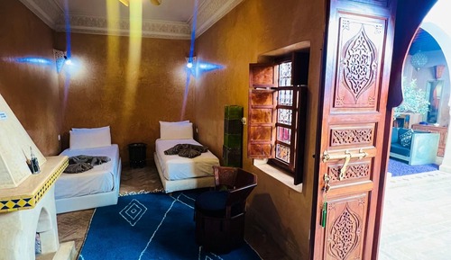 Habitación tradicional con 2 camas individuales, baño privado, vistas a la piscina (Sinbad)