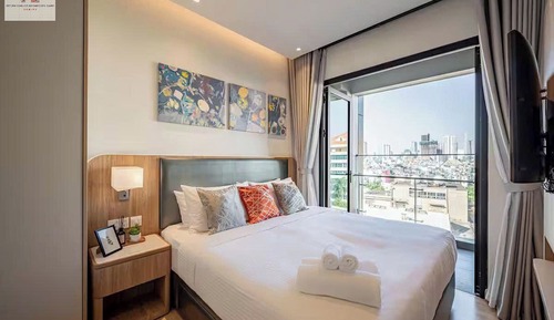 Apartamento de diseño, 2 habitaciones, vistas a la ciudad