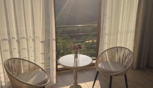 Habitación Elite, 1 cama de matrimonio grande, chimenea, vistas a la montaña