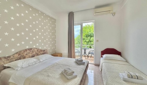 Habitación clásica, balcón, vistas al jardín