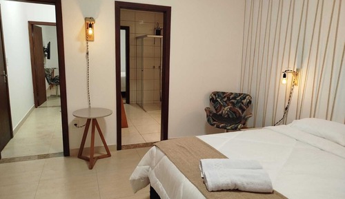 Habitación familiar doble, vistas a la piscina